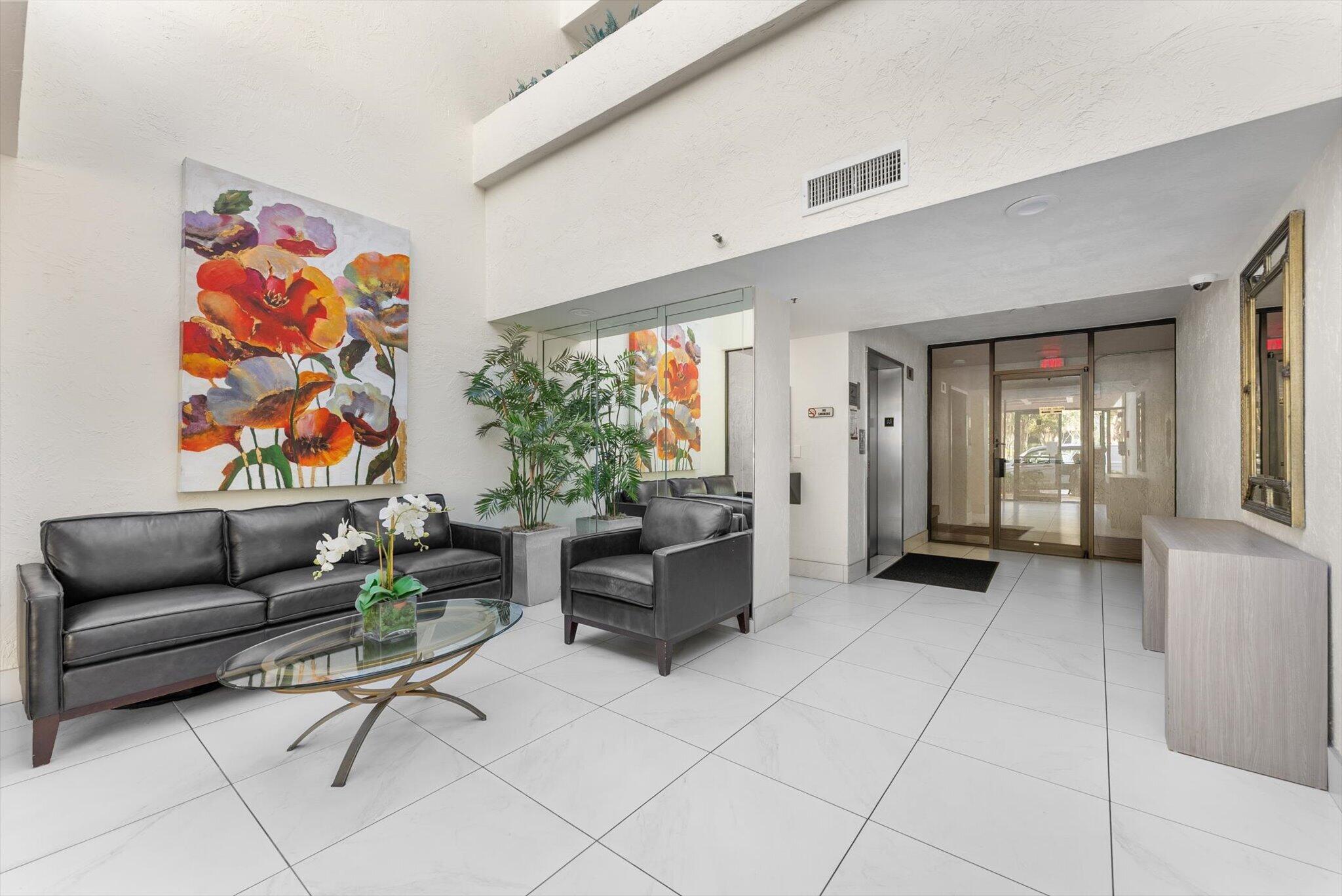 GLENS CONDO - Residential