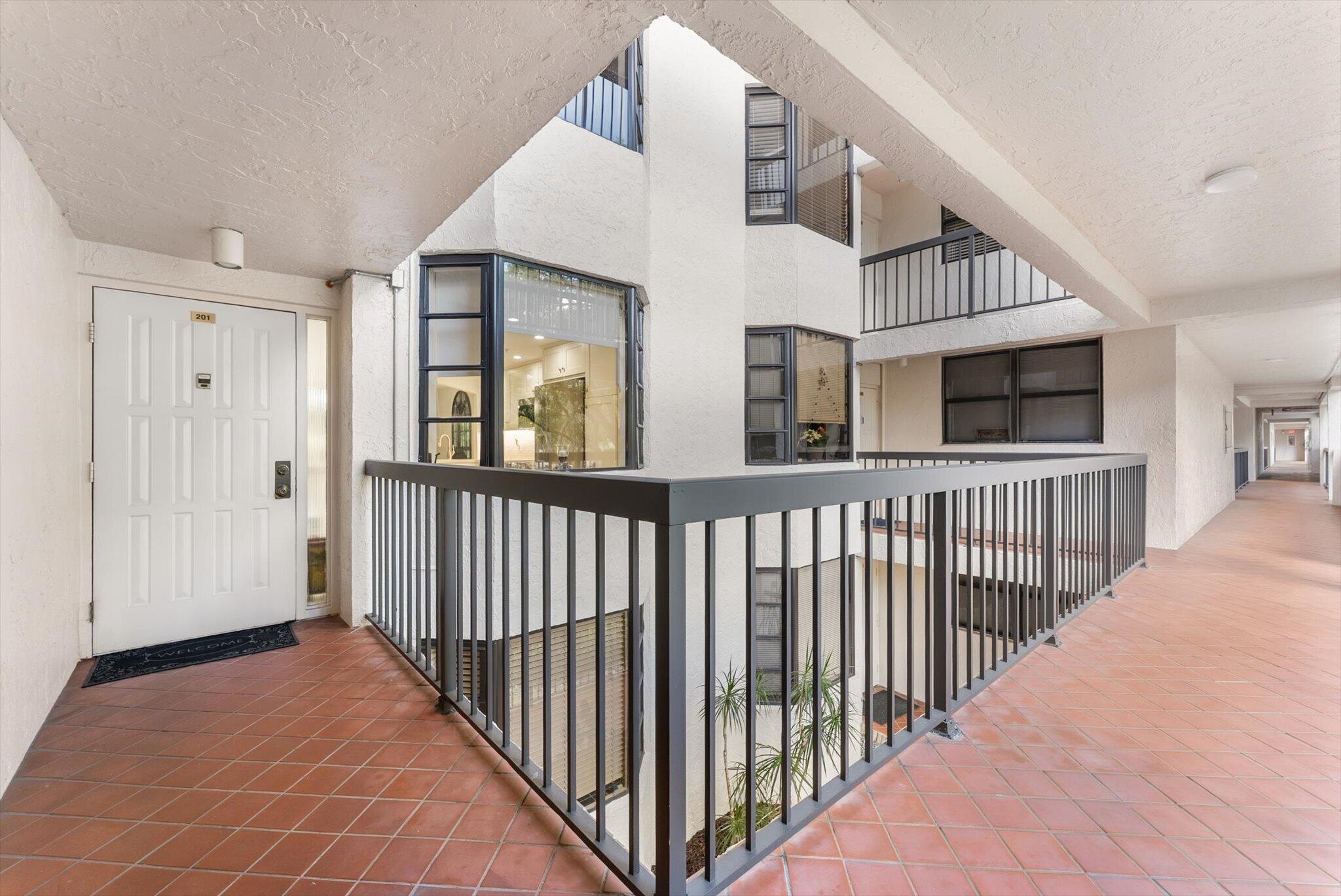 GLENS CONDO - Residential