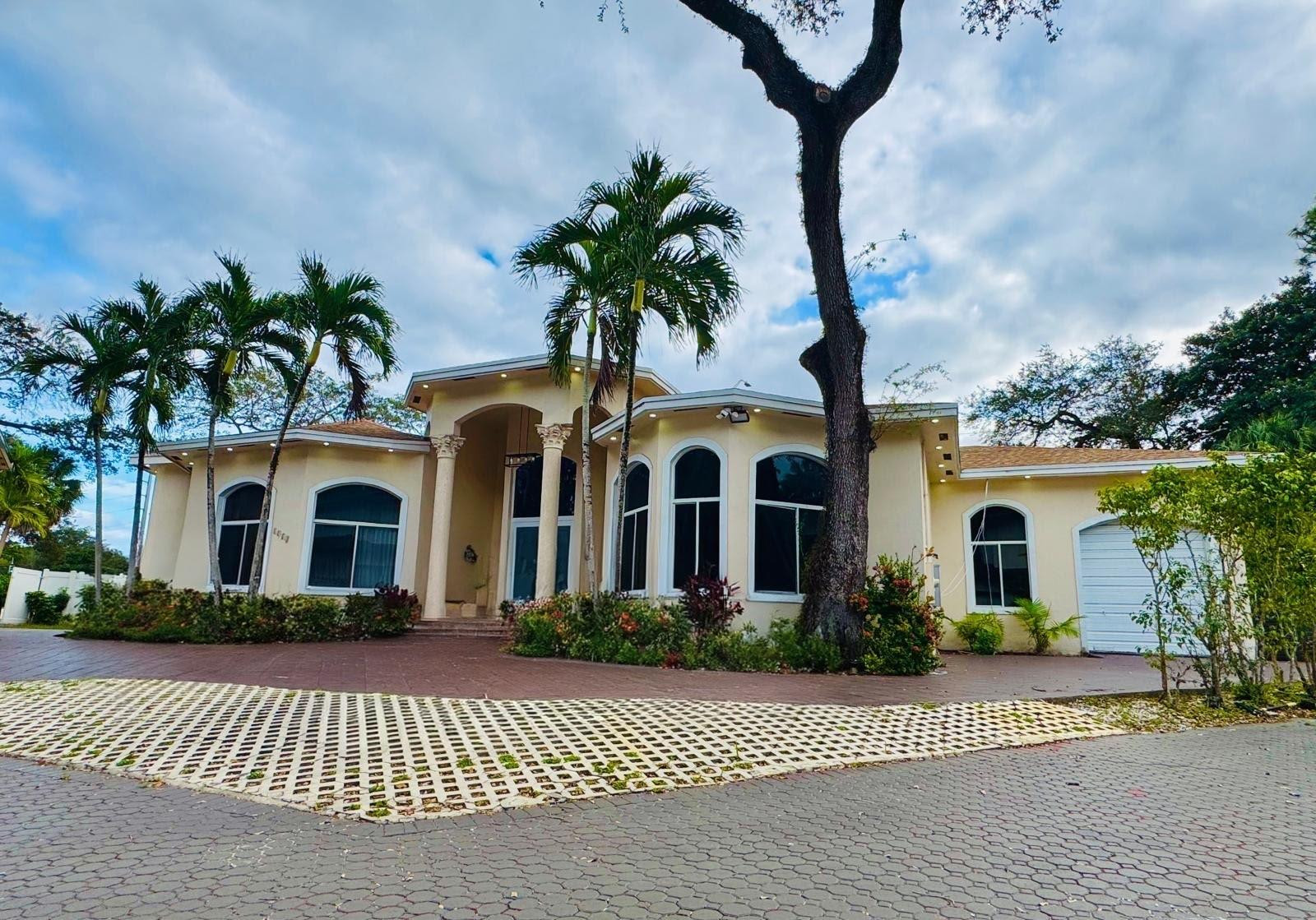 Stirling Oaks Estates 77- - Residential