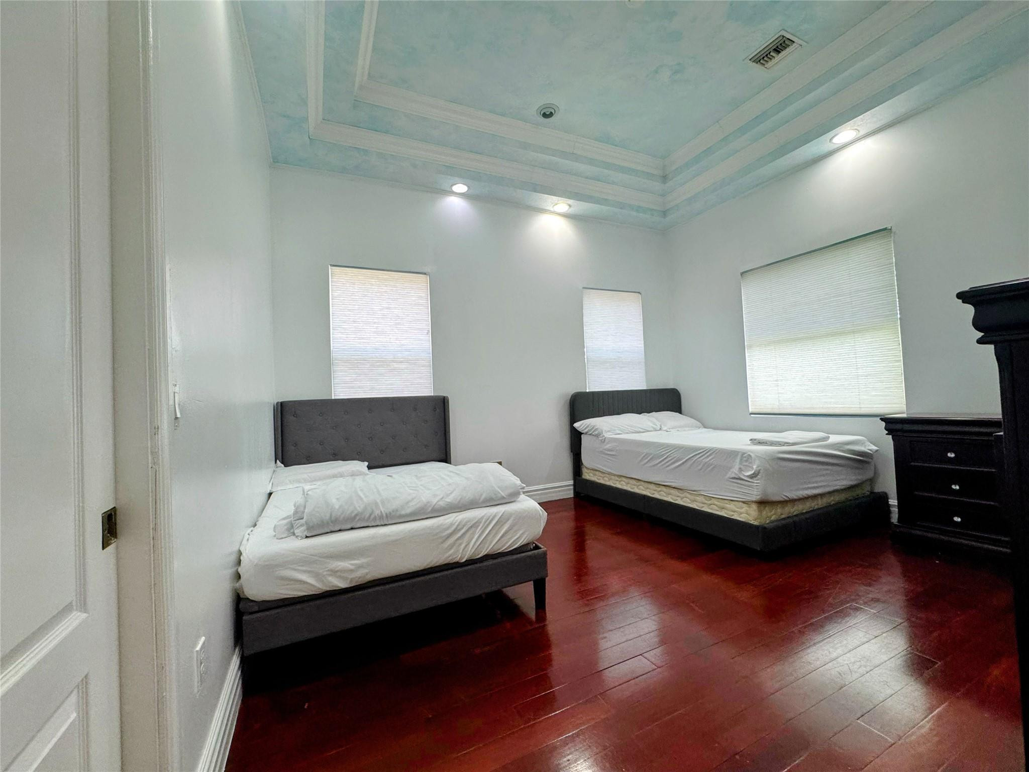 Stirling Oaks Estates 77- - Residential