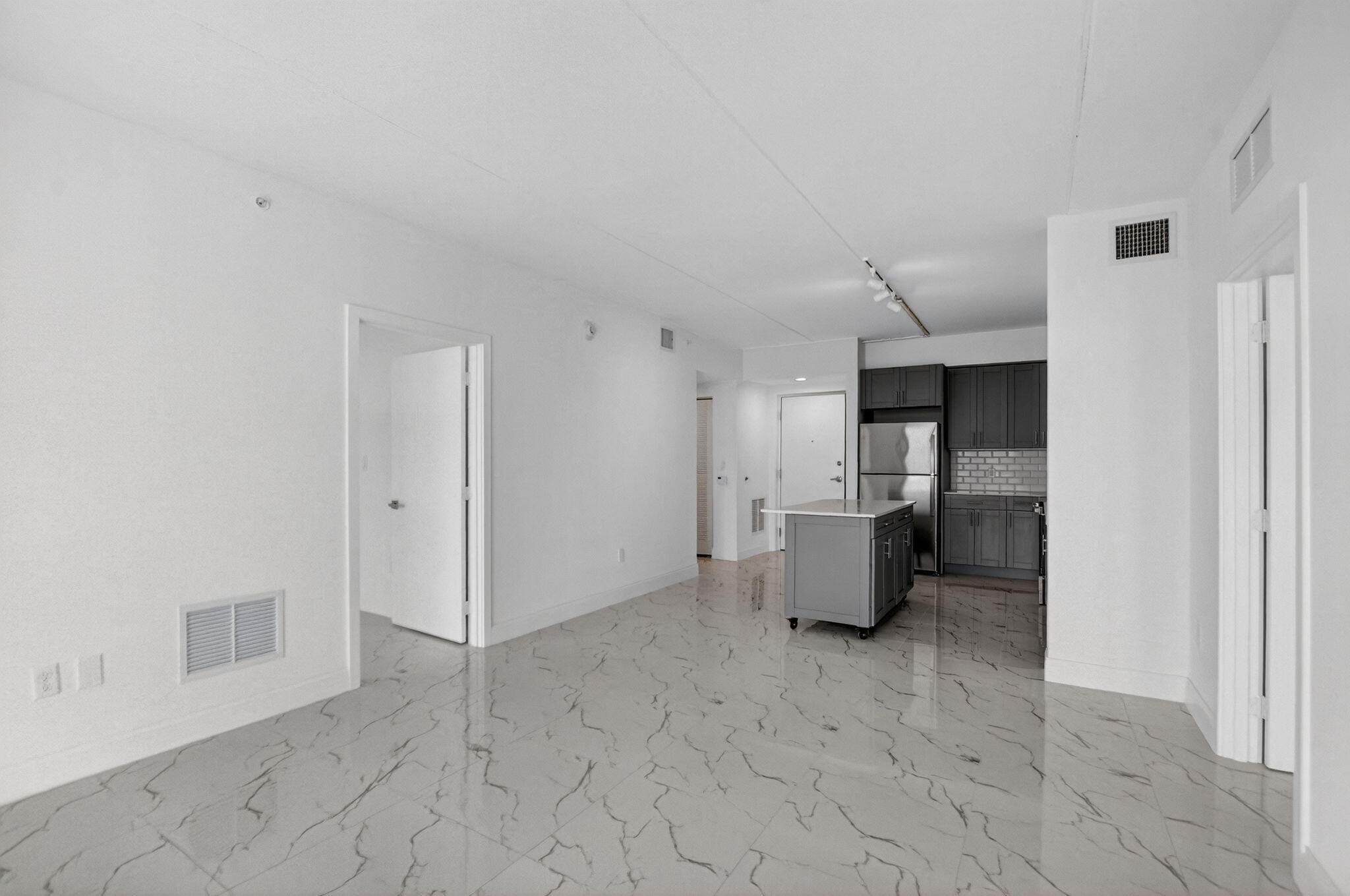 BOCA VILLA APTS - Residential Lease