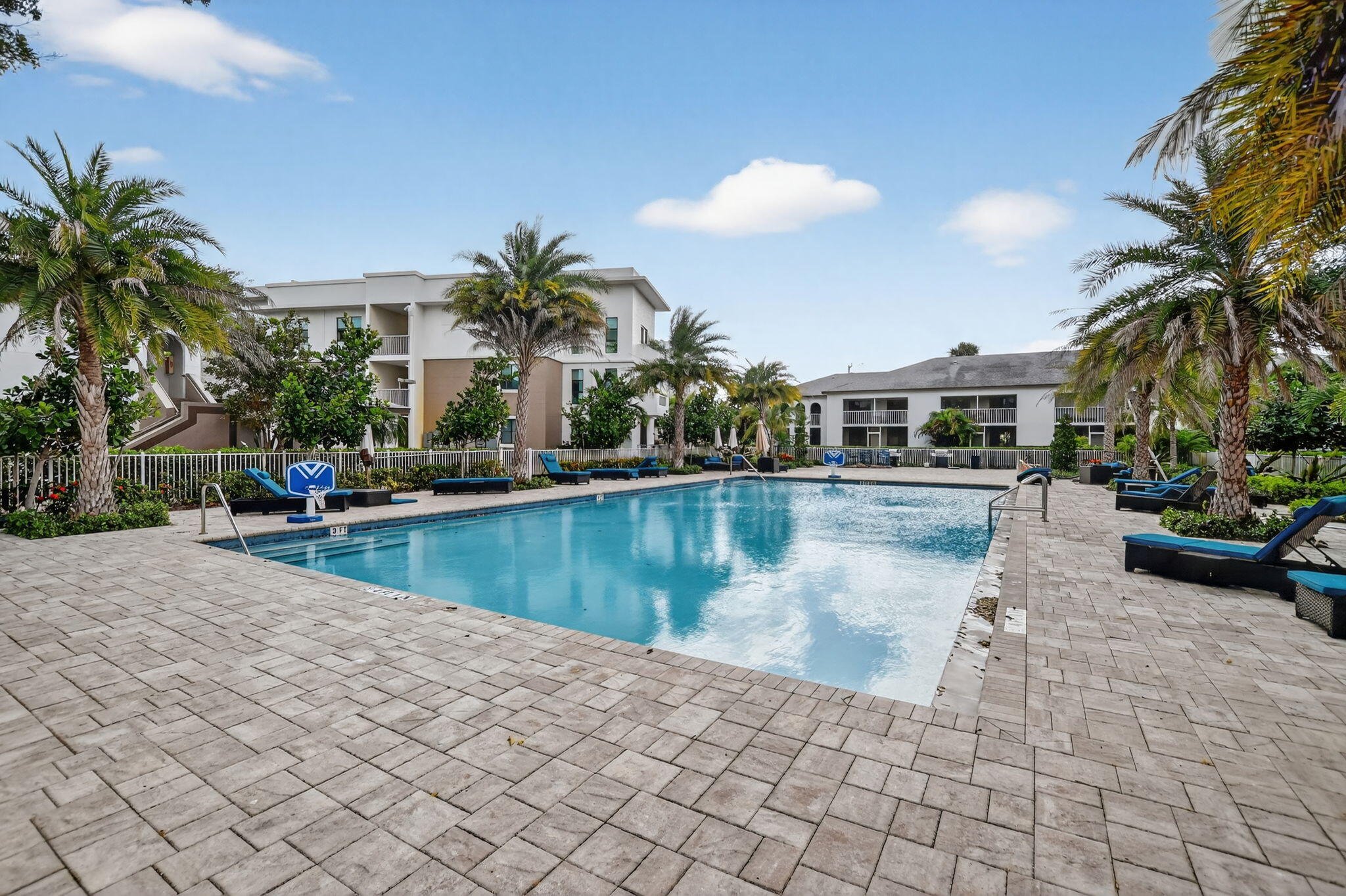 BOCA VILLA APTS - Residential Lease