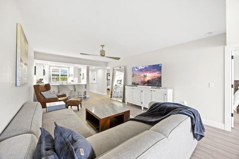 Property photo of 6061 Balboa Circle 403, Boca Raton, FL 33433