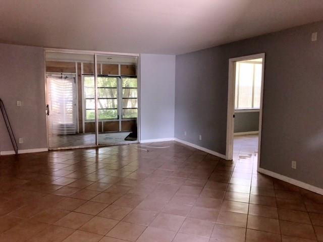PALM SPRINGS 1 - Residential