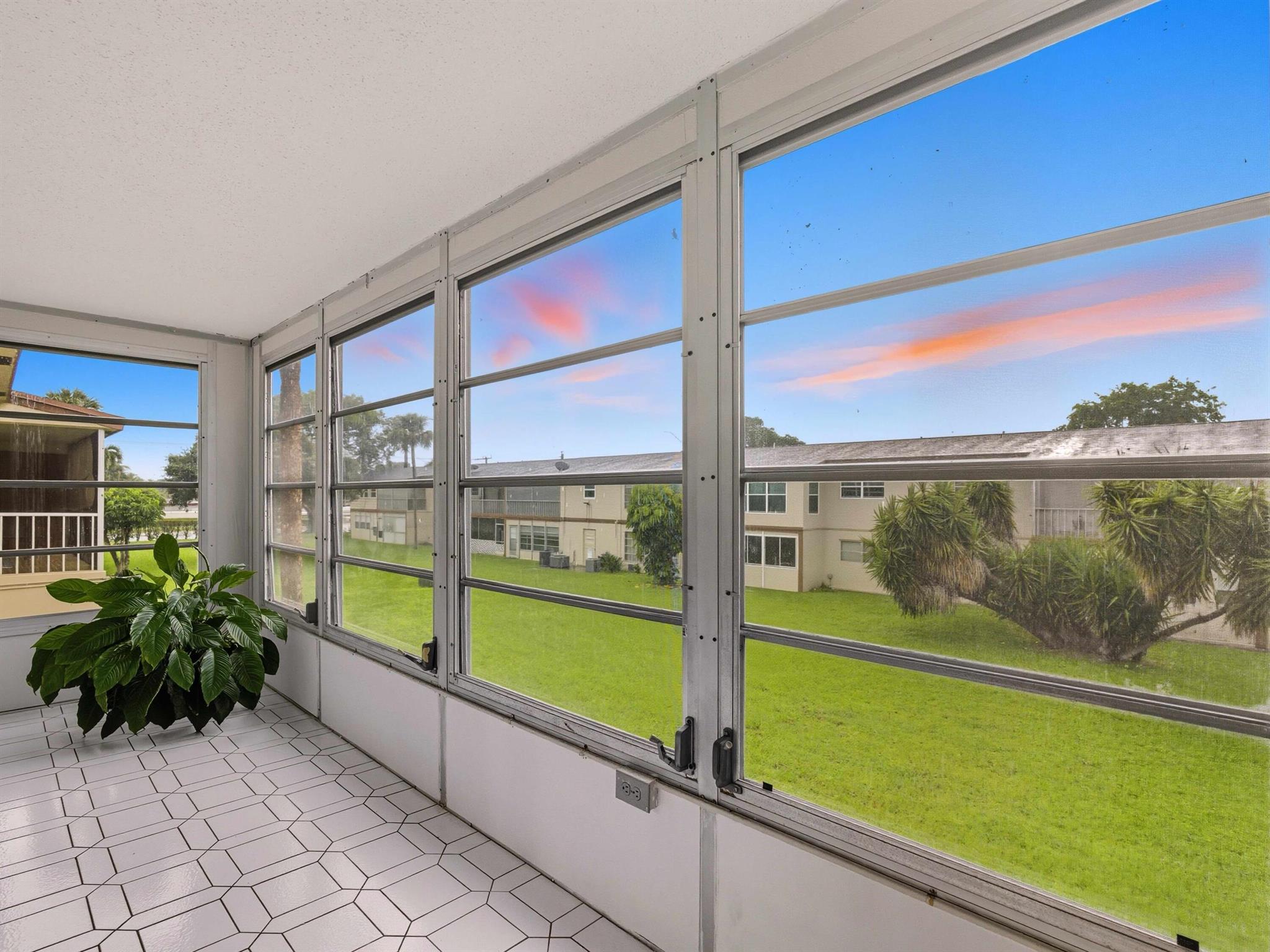 ORIOLE GARDENS TWO 67 CON - Residential