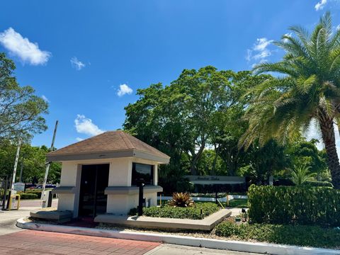 A home in Deerfield Beach