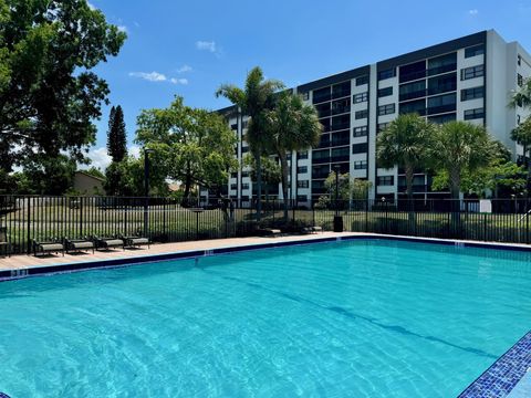 A home in Deerfield Beach