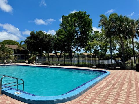 A home in Deerfield Beach