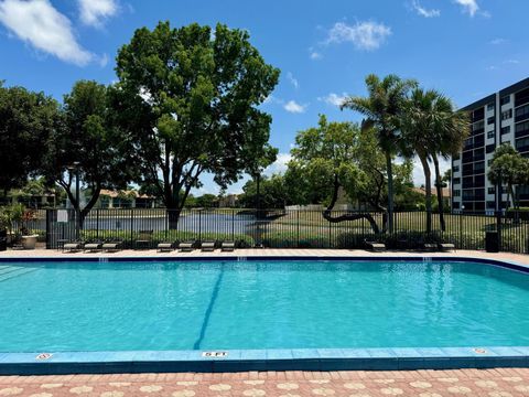 A home in Deerfield Beach