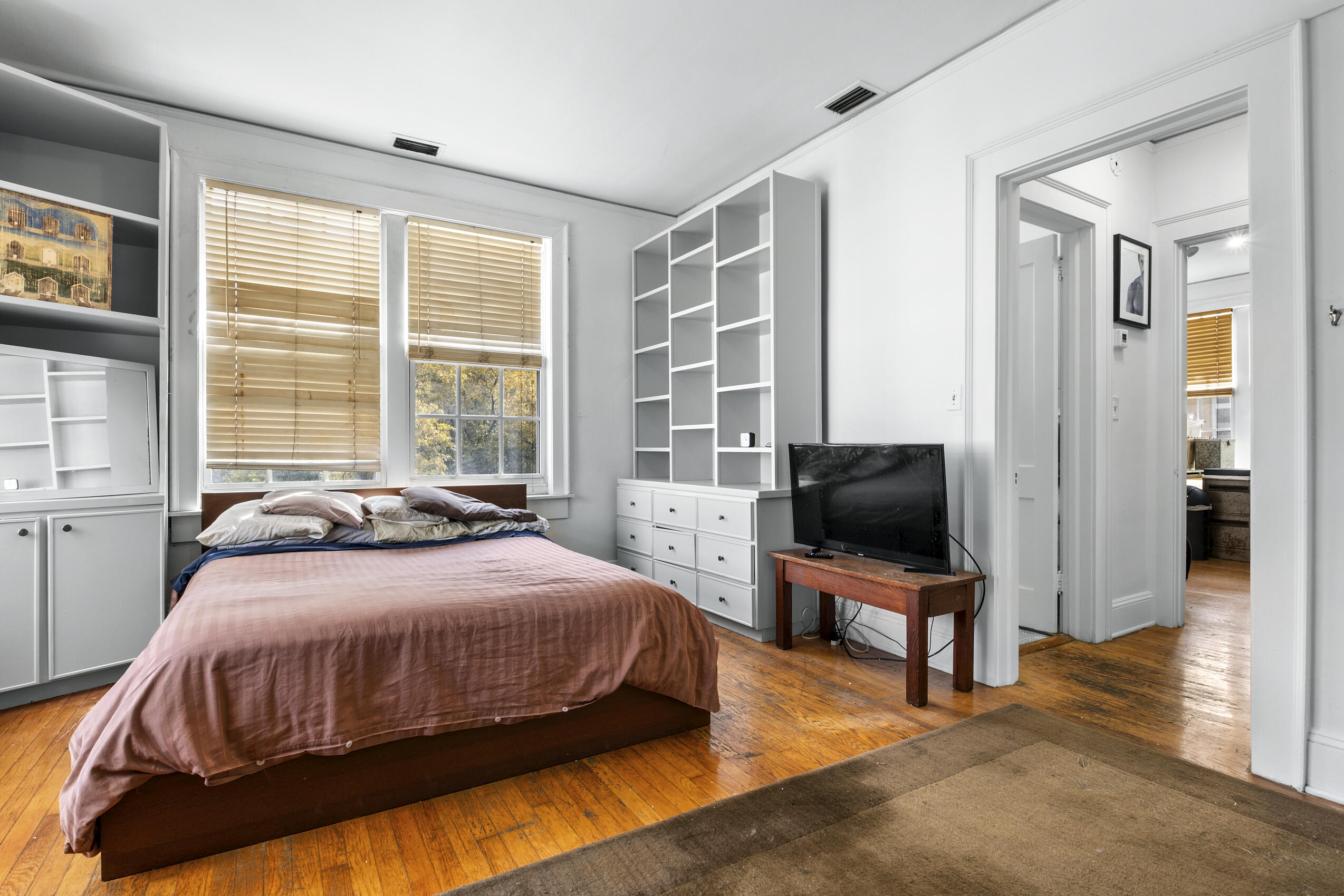 BEVERLY TERRACE MANOR CONDO - Residential