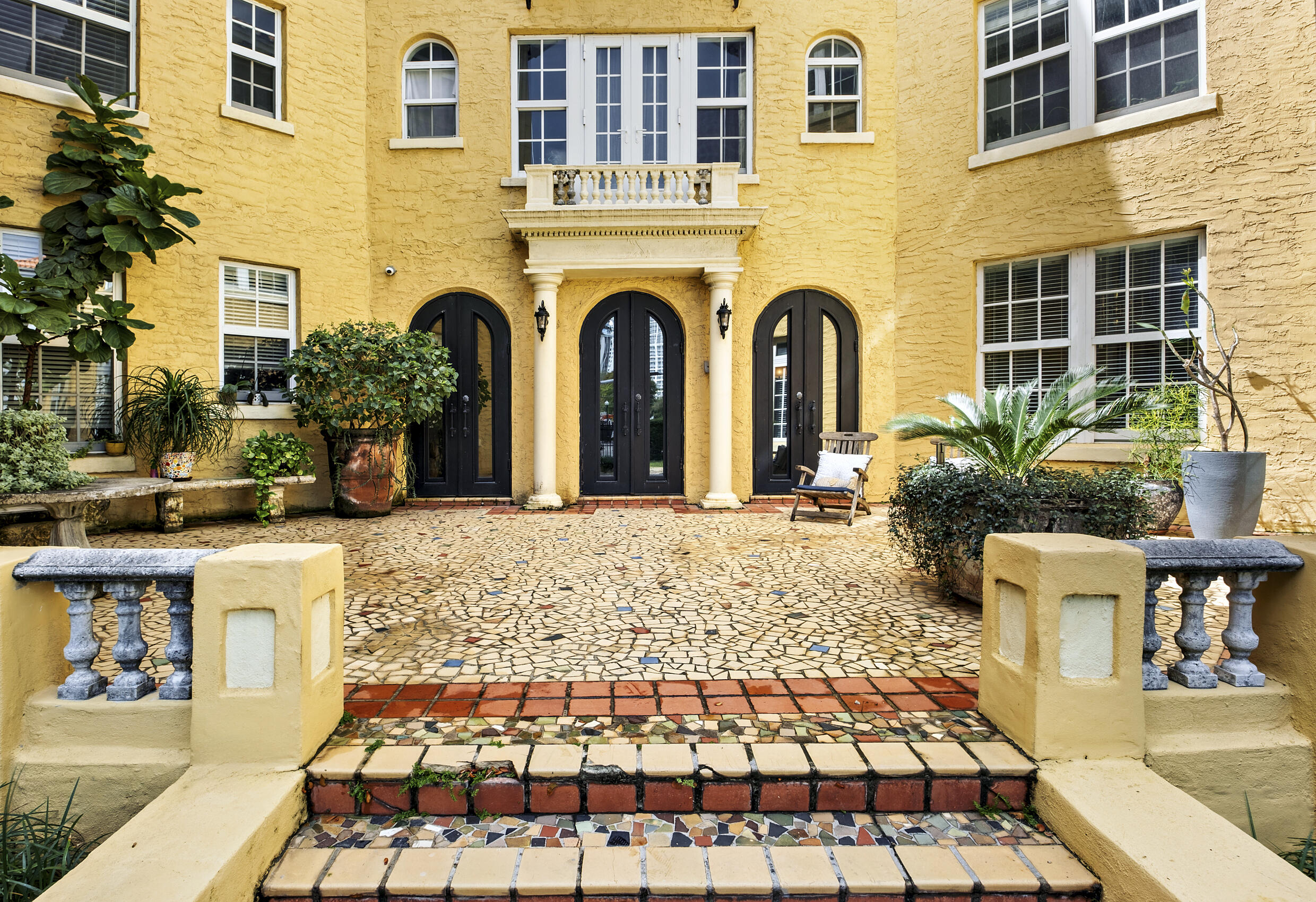 BEVERLY TERRACE MANOR CONDO - Residential