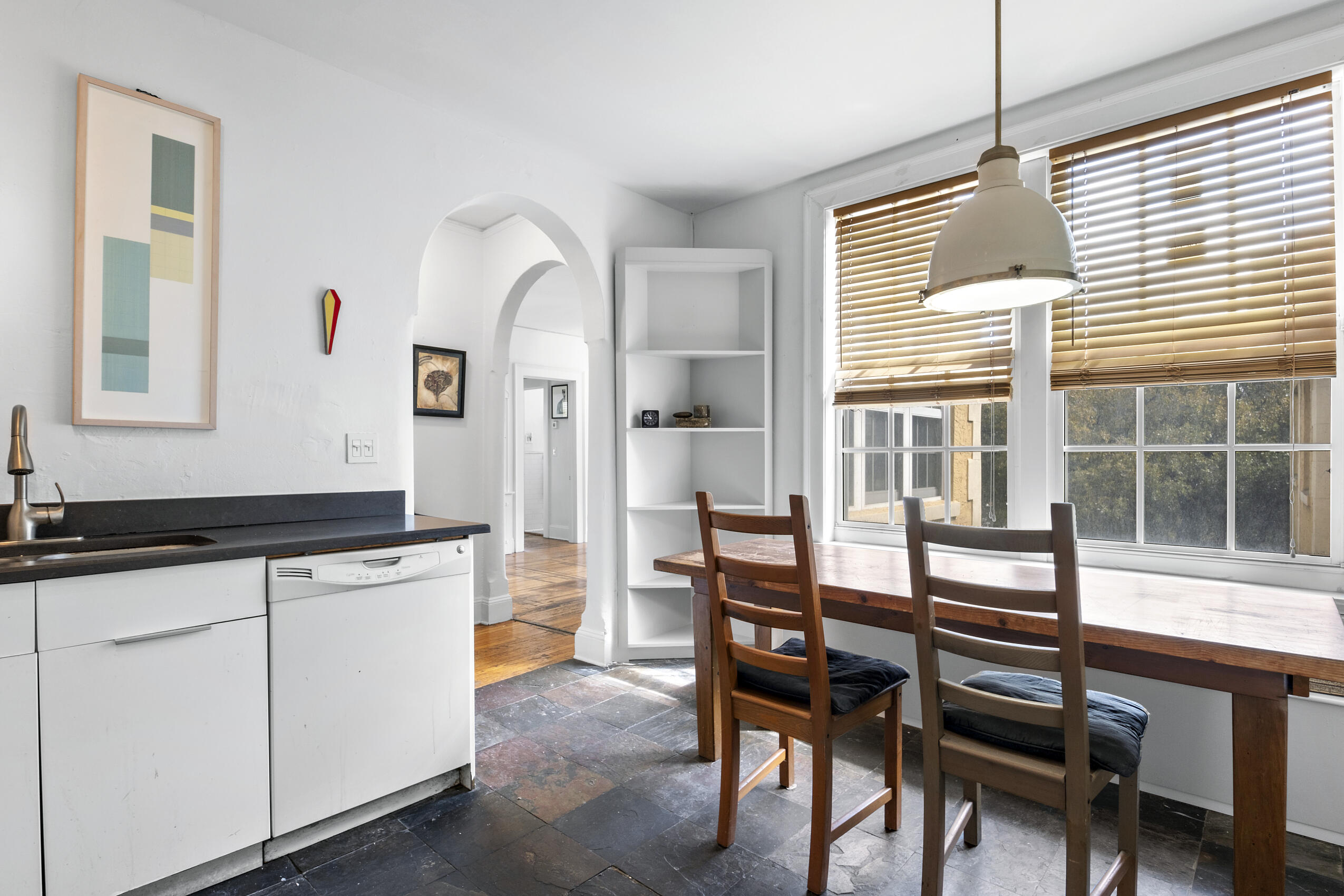 BEVERLY TERRACE MANOR CONDO - Residential