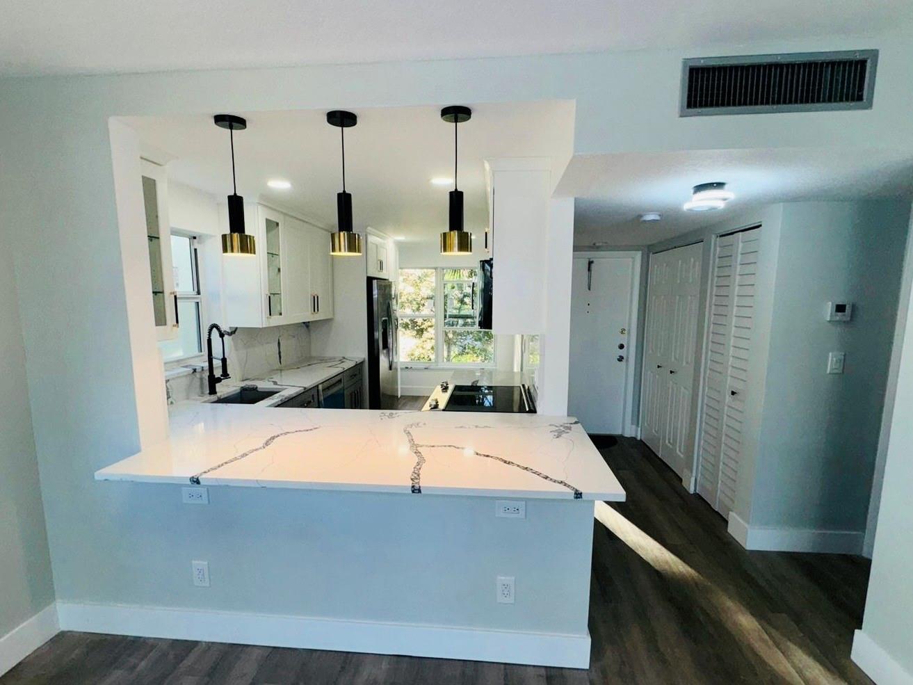 Bermuda Club - Residential