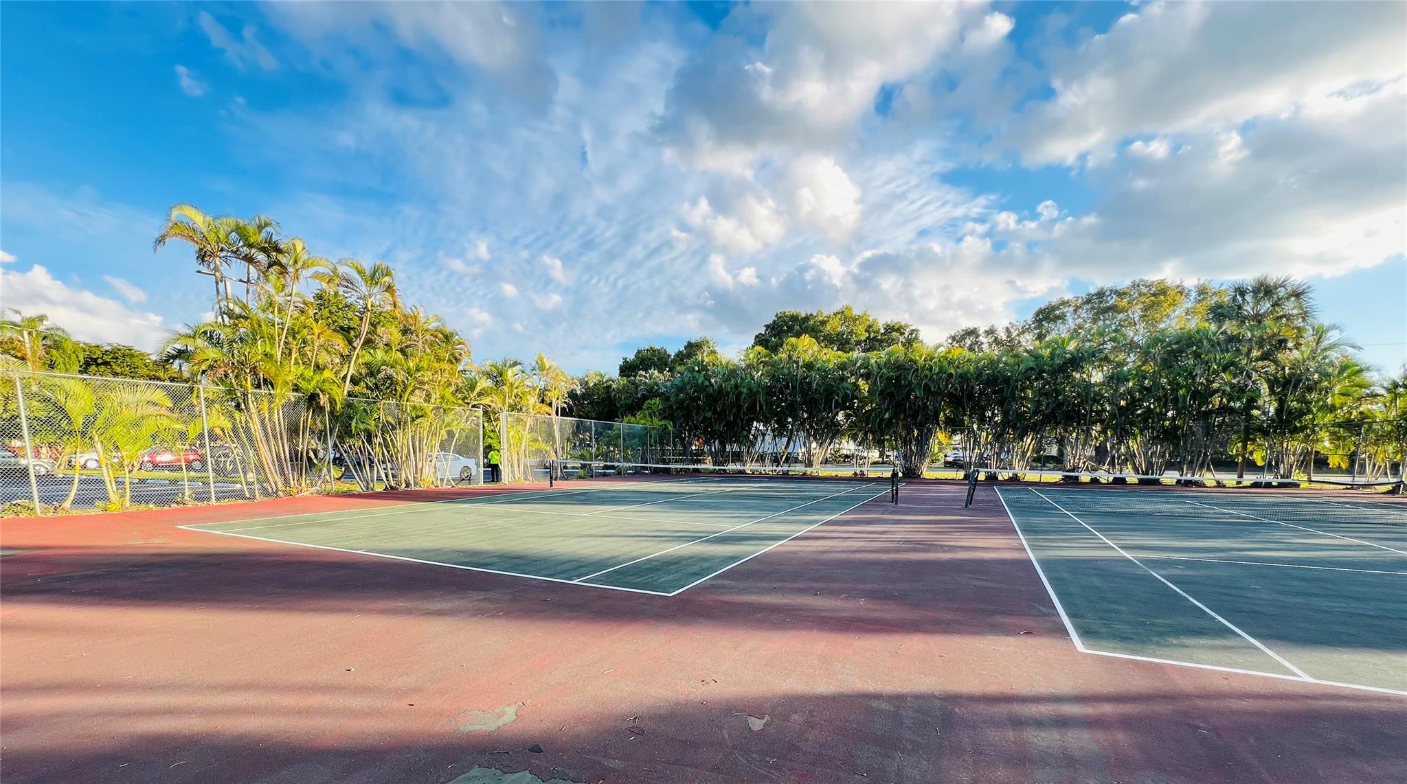 Bermuda Club - Residential