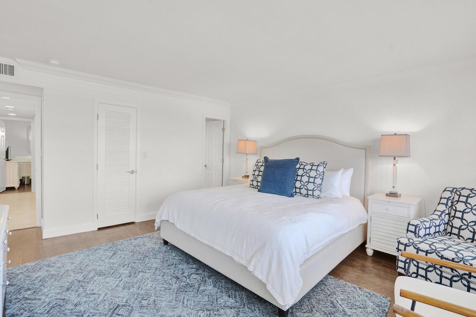 LEISURE MAR CONDO - Residential