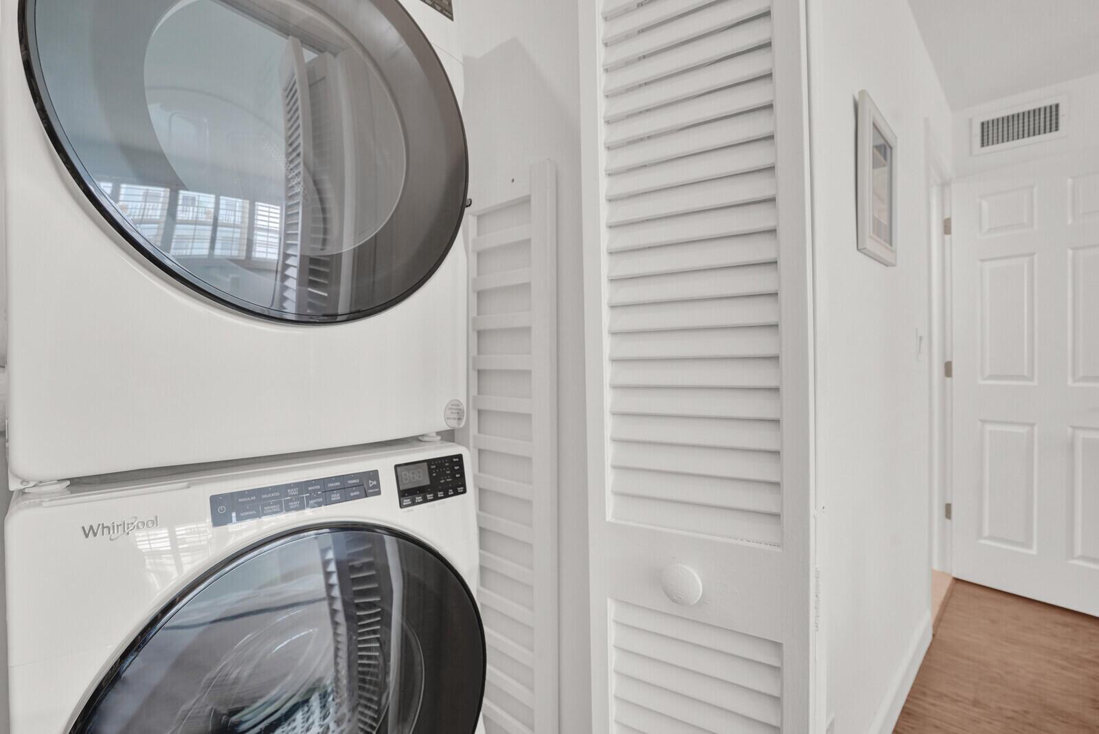 LEISURE MAR CONDO - Residential