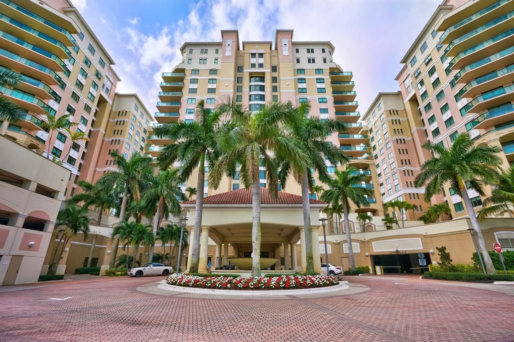 Photo of 3630 Gardens Parkway #602c, Palm Beach Gardens, FL 33410 (MLS # R10761571)