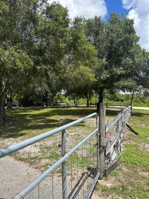 A home in Clewiston