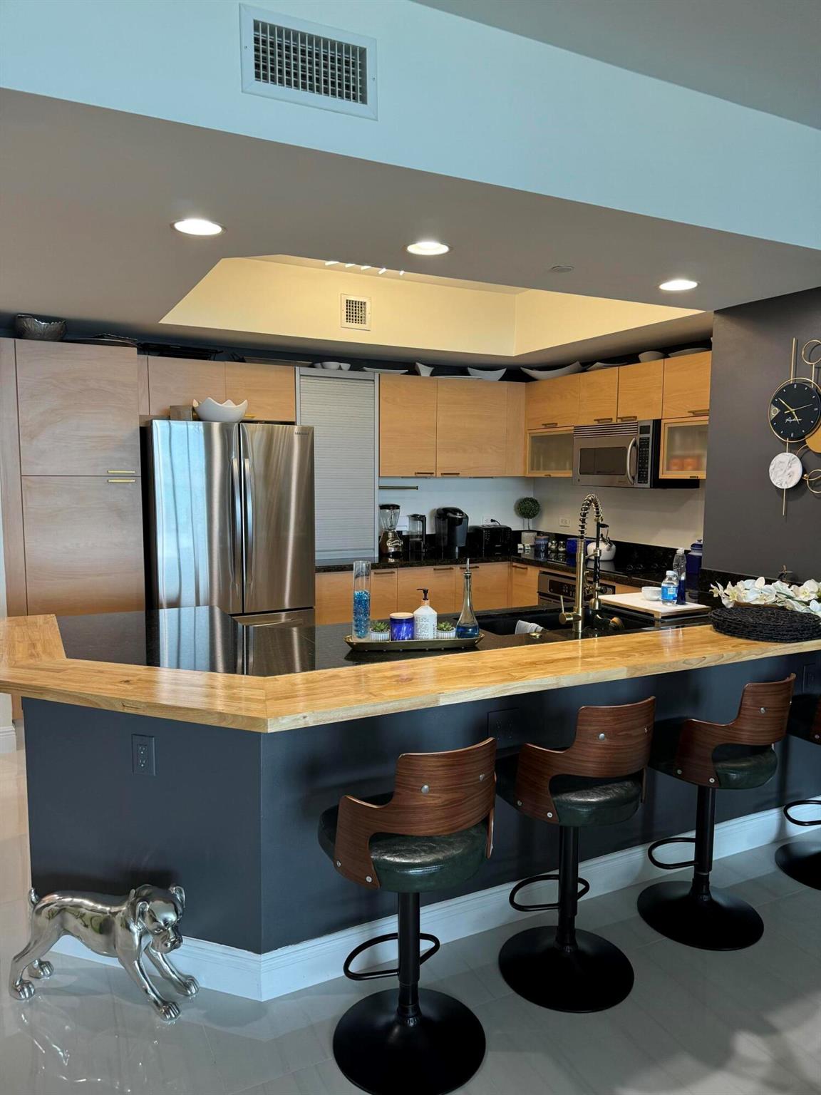 MARINA GRANDE RIVIERA BEA - Residential Lease