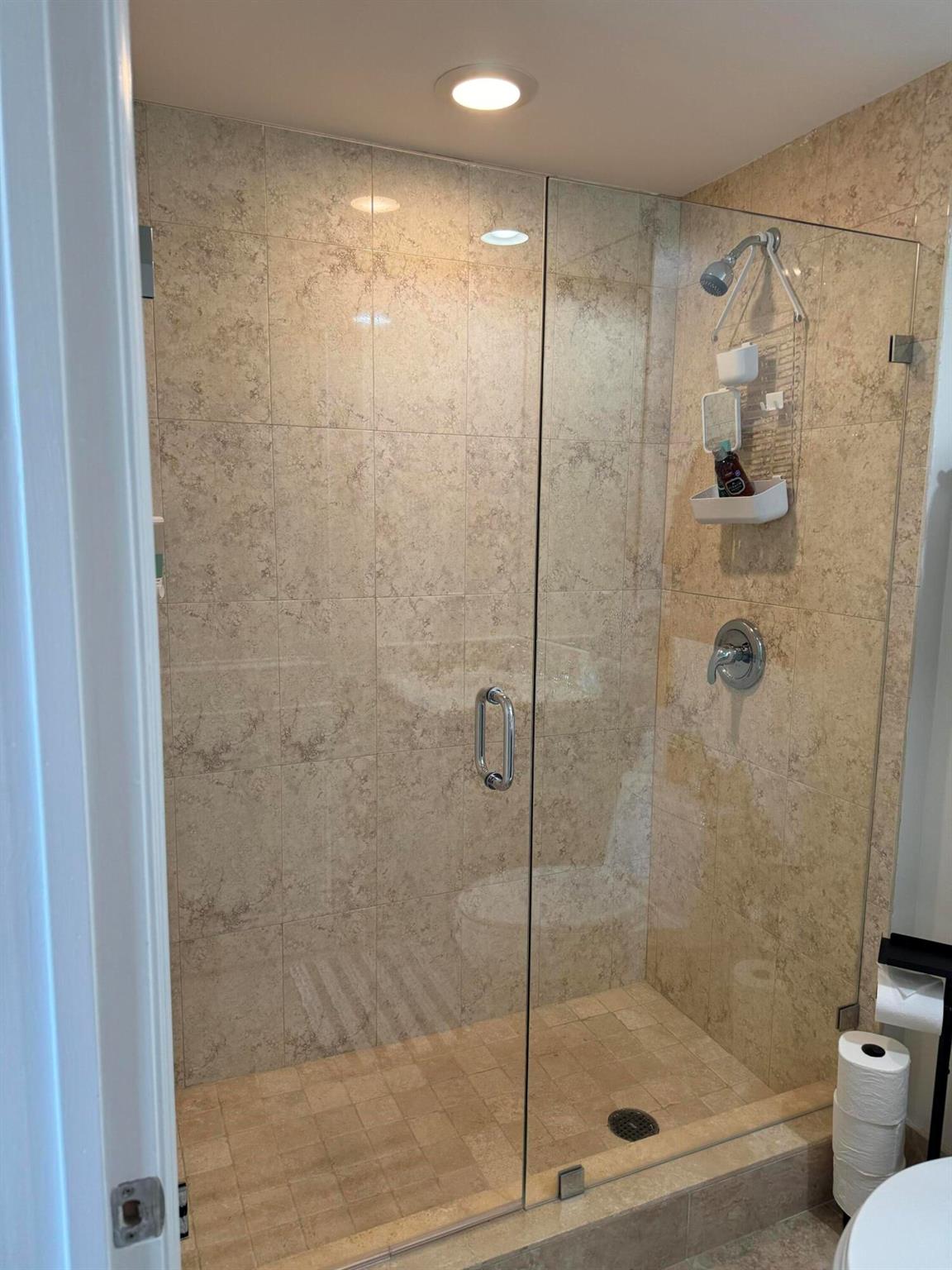 MARINA GRANDE RIVIERA BEA - Residential Lease