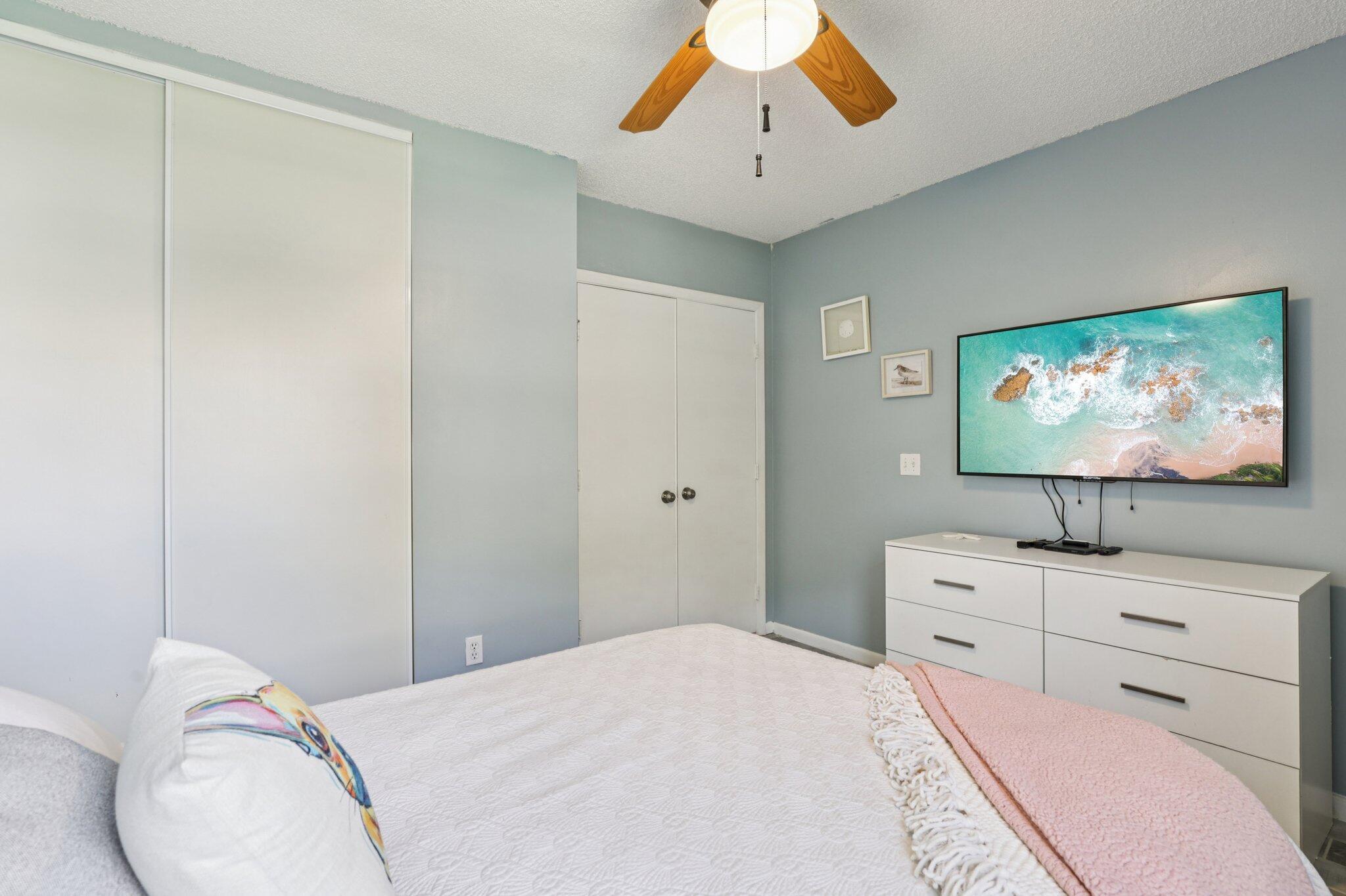 ALEXANDRA VILLAGE CONDO - Residential