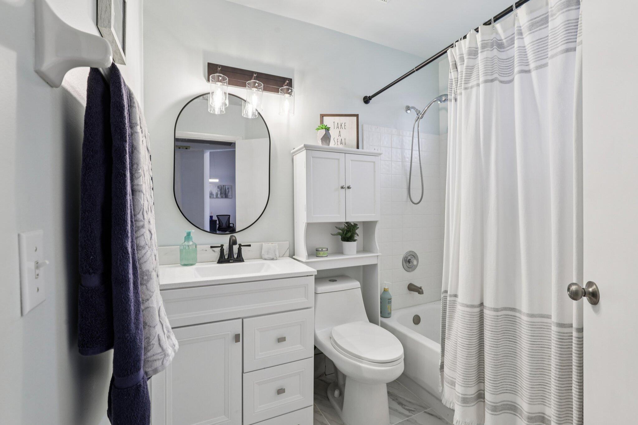 ALEXANDRA VILLAGE CONDO - Residential