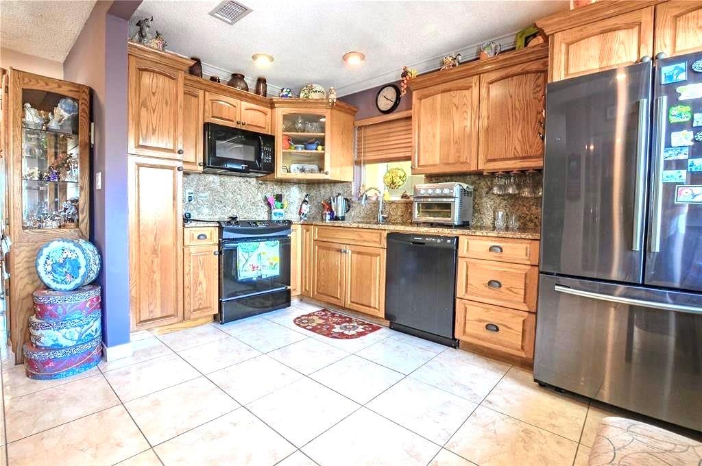 1455 N 12th Ct 2B