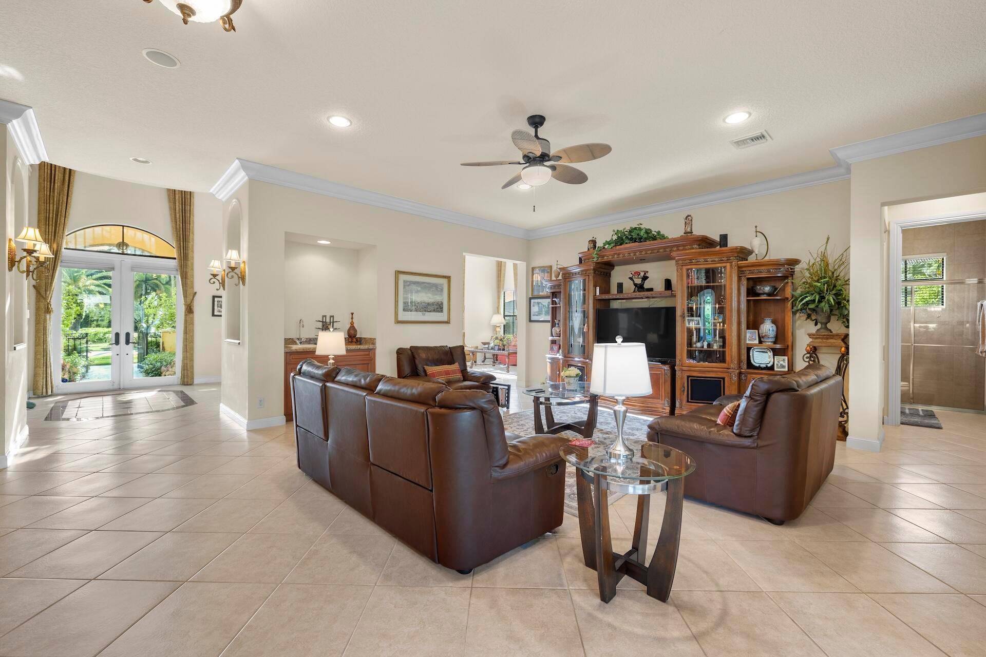 ISLES AT WELLINGTON 4 - Residential Lease