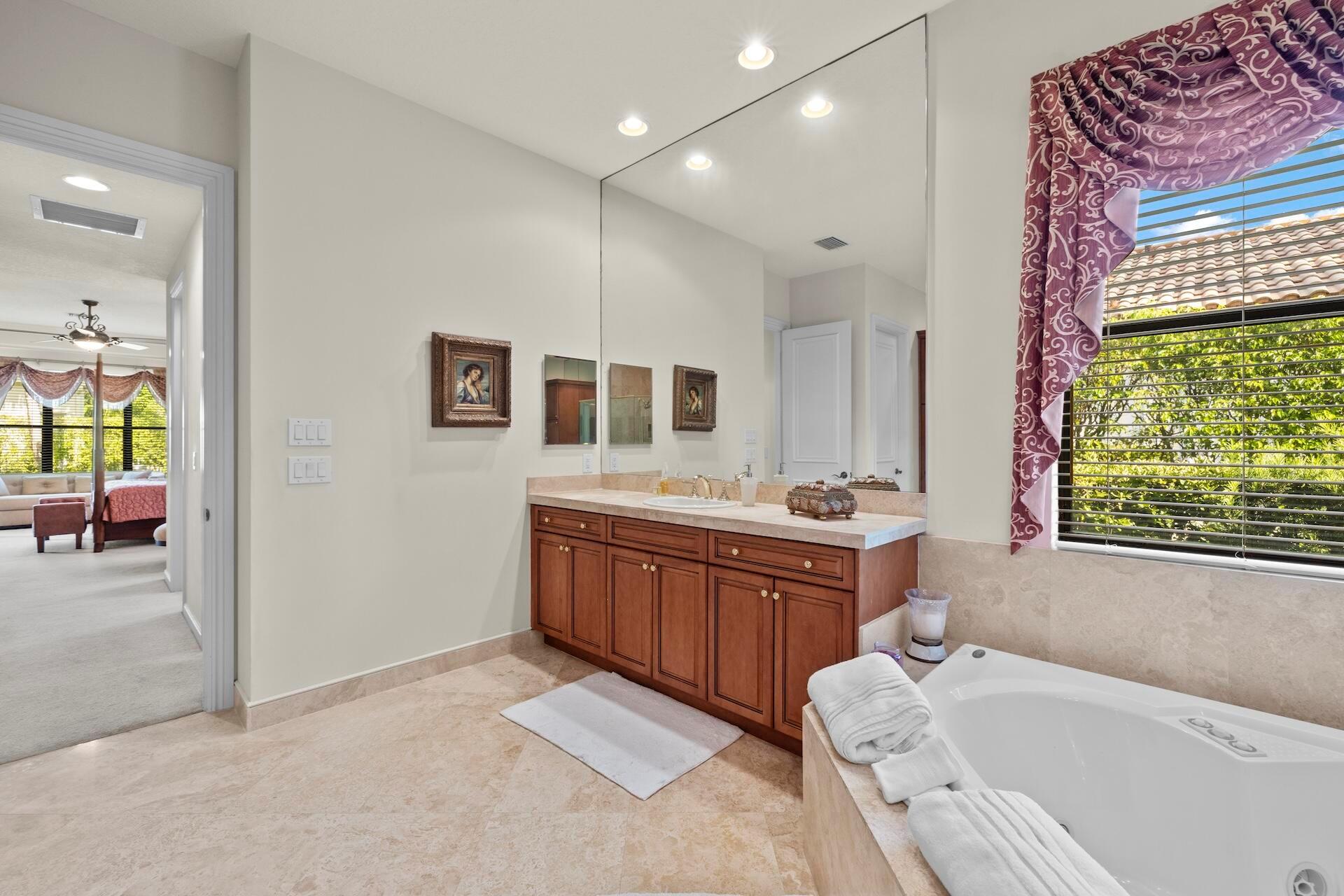 ISLES AT WELLINGTON 4 - Residential Lease