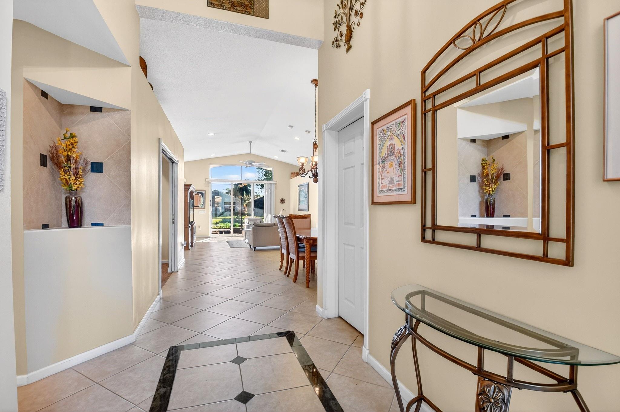 Valencia Shores 03 - Residential