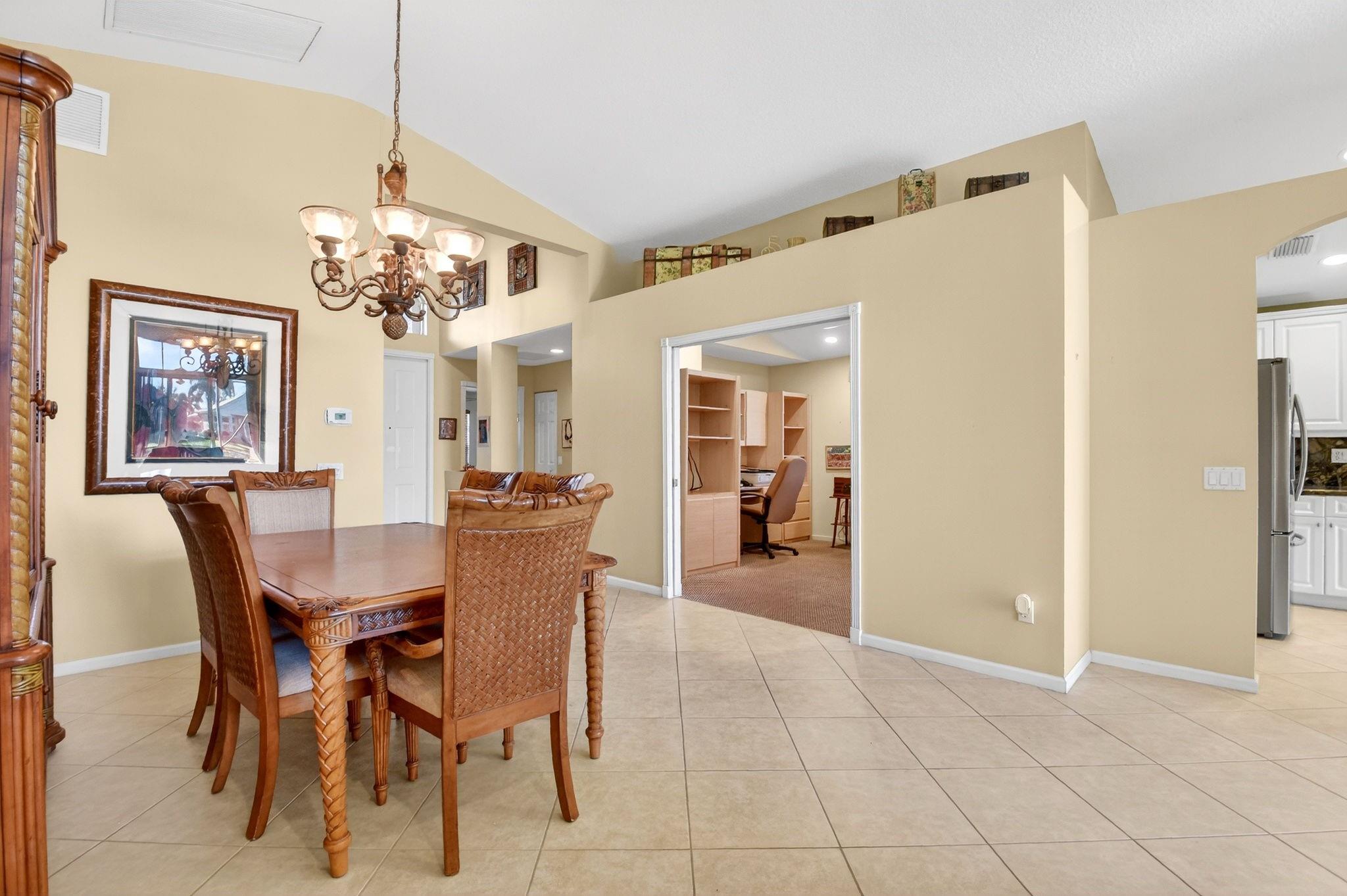 Valencia Shores 03 - Residential