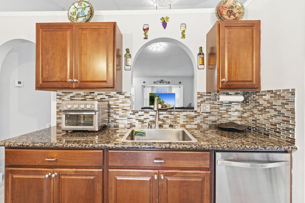 Photo of 282 SE WALSH Terrace, Port Saint Lucie, FL 34983 (MLS # B26070163)