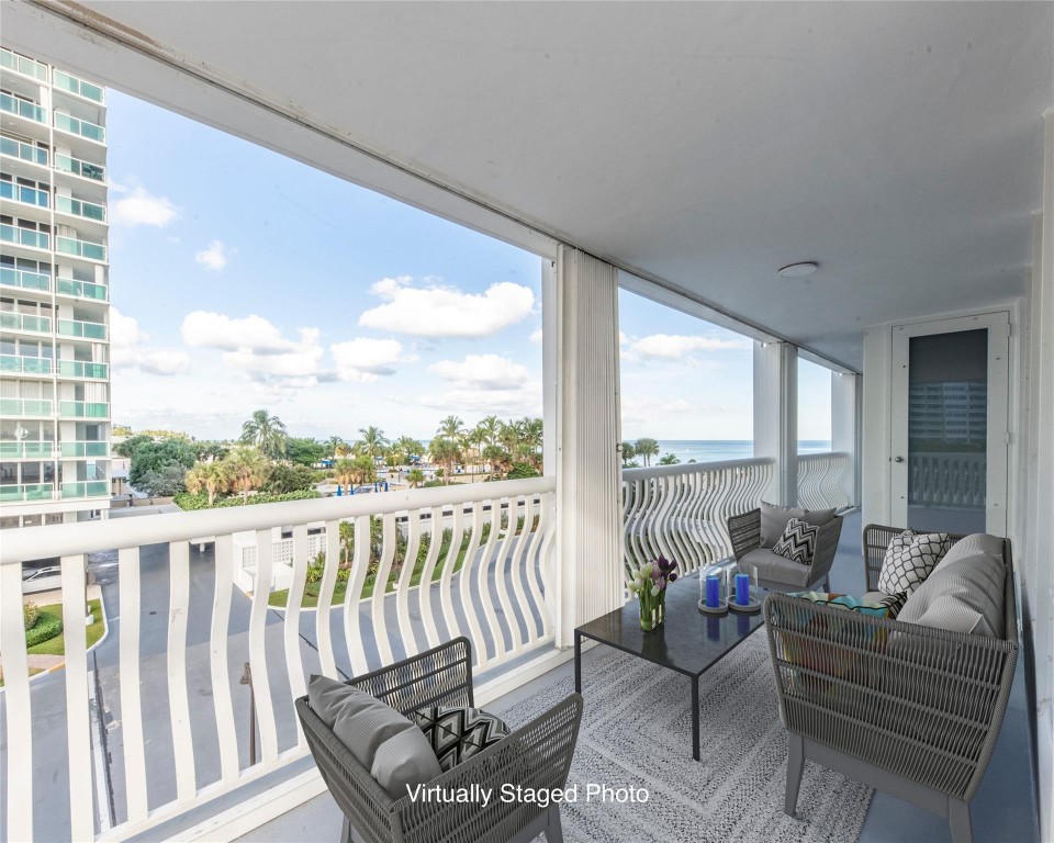 Point of Americas II - Residential