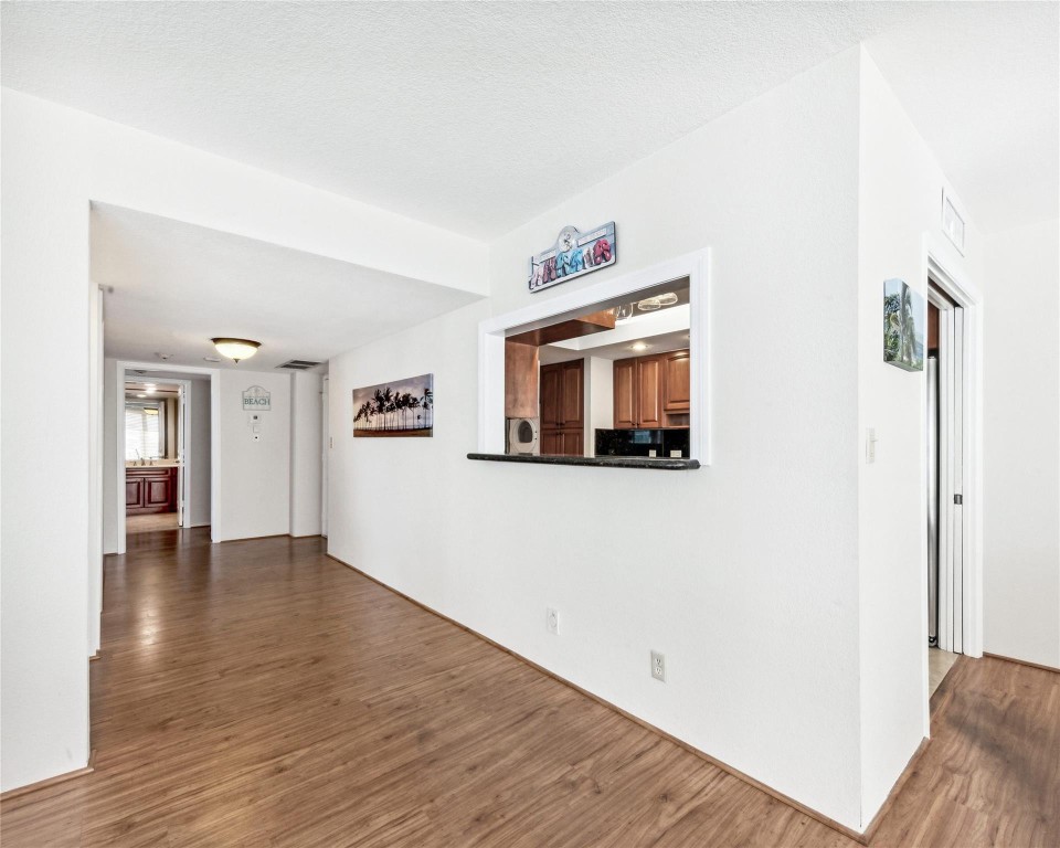 Point of Americas II - Residential