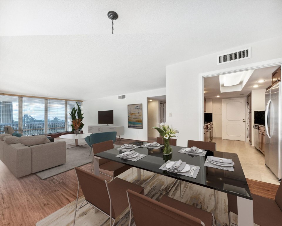 Point of Americas II - Residential