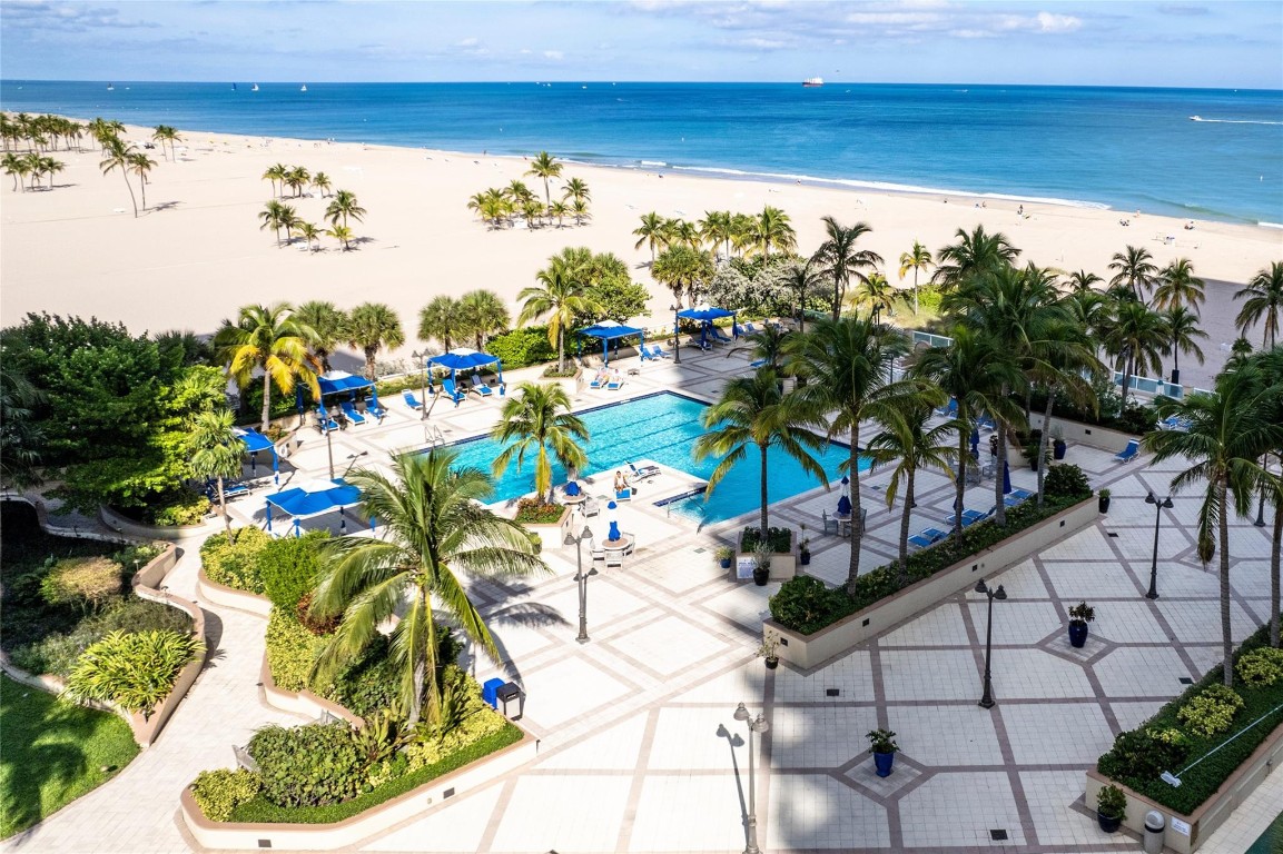 Point of Americas II - Residential