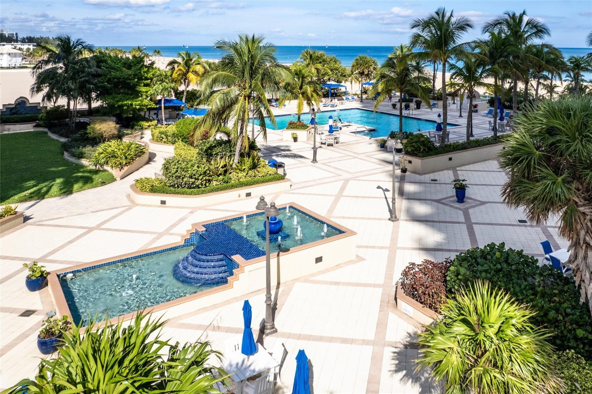 Point of Americas II - Residential