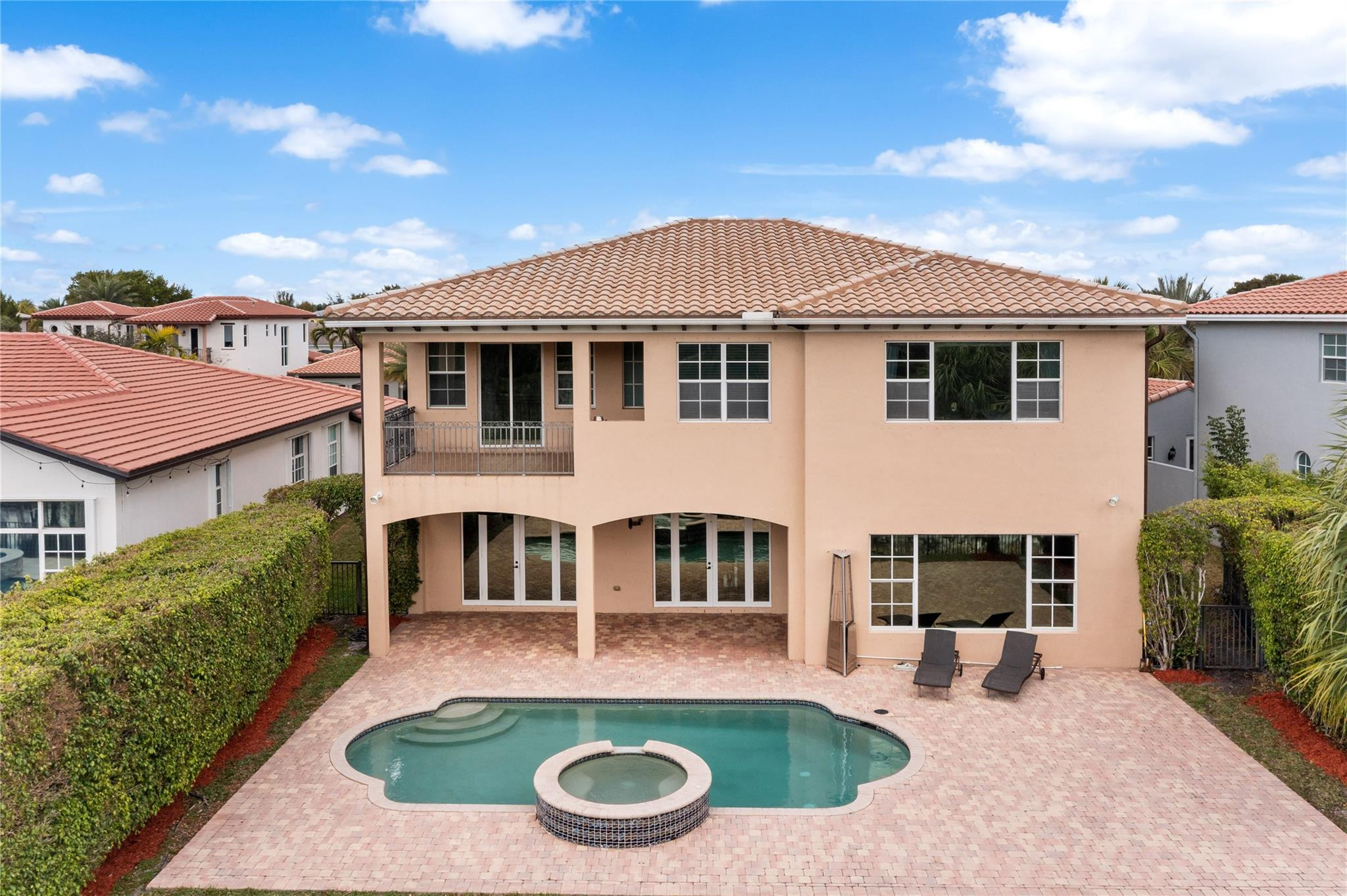 Heron Bay - Banyan Isles - Residential