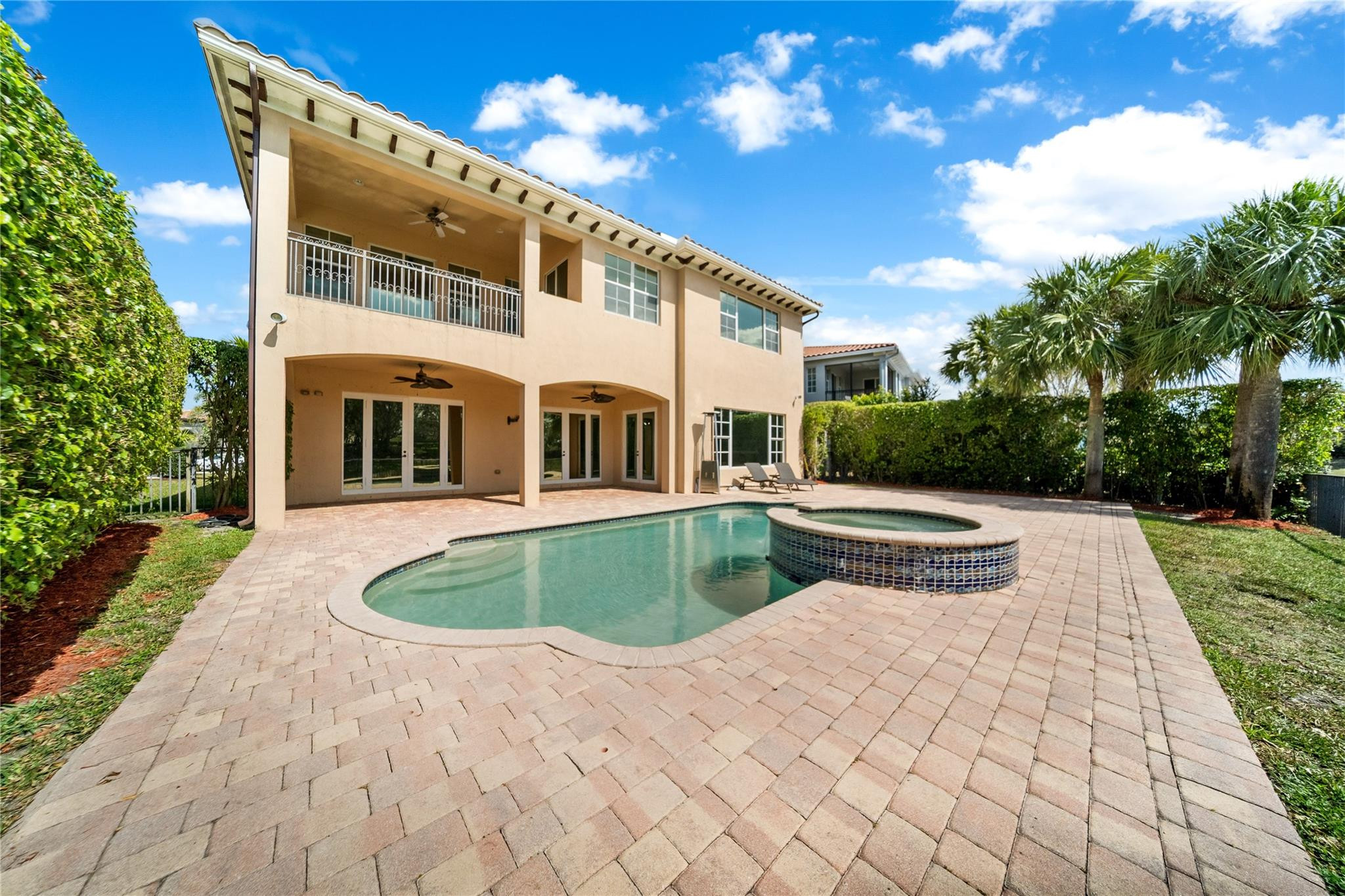 Heron Bay - Banyan Isles - Residential