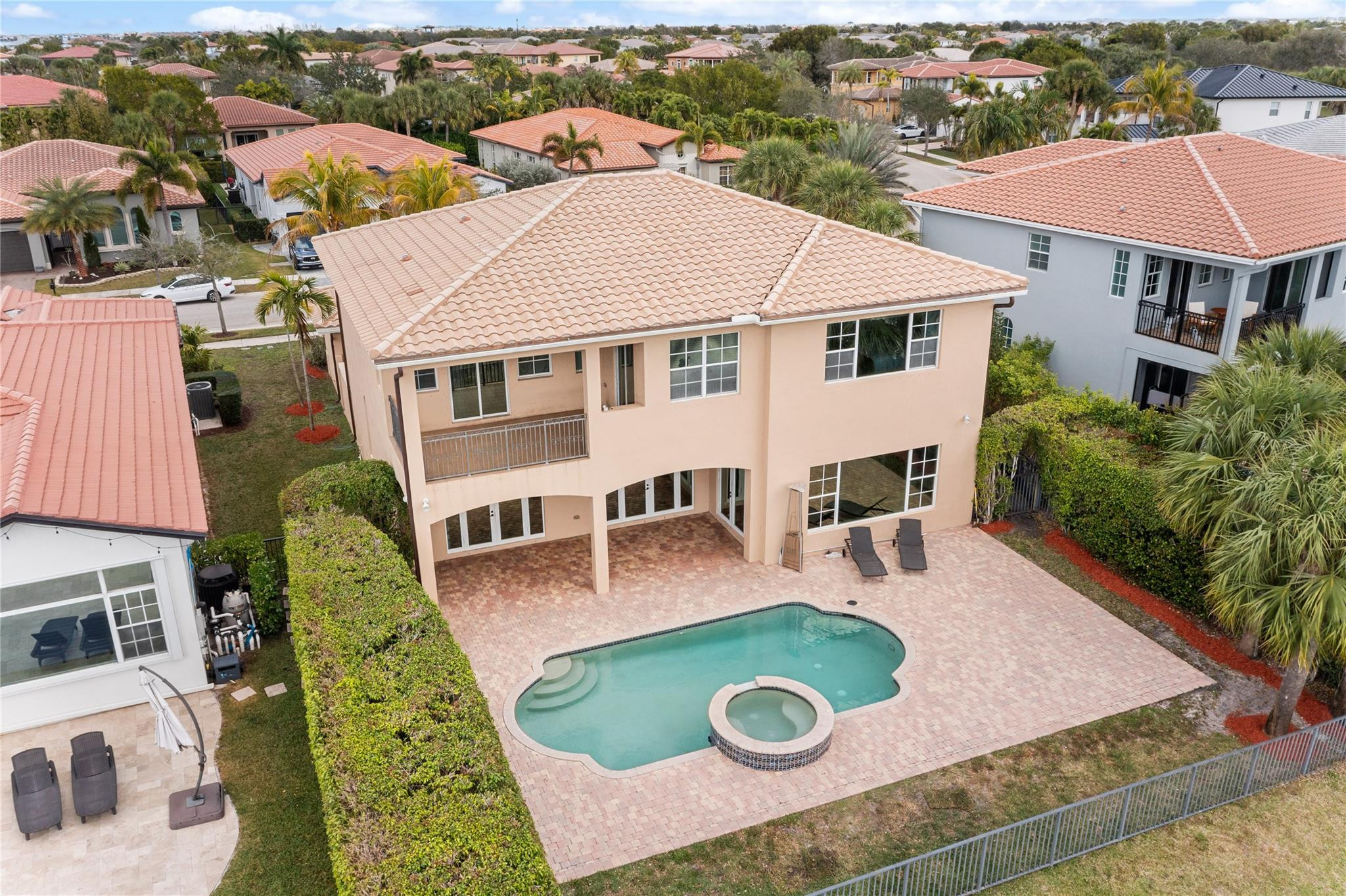 Heron Bay - Banyan Isles - Residential