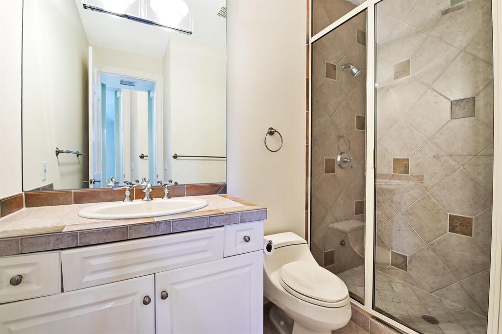 BARROW ISLAND AT JONATHAN - Residential