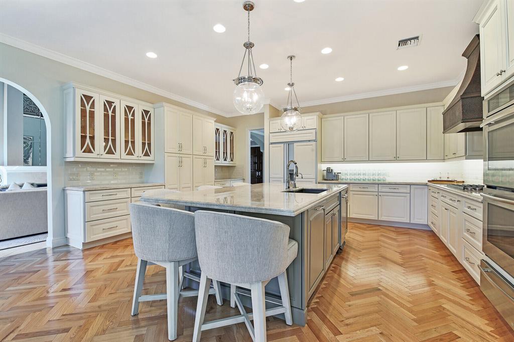 BARROW ISLAND AT JONATHAN - Residential