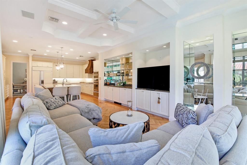 BARROW ISLAND AT JONATHAN - Residential