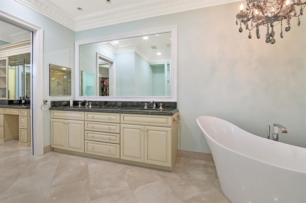 BARROW ISLAND AT JONATHAN - Residential