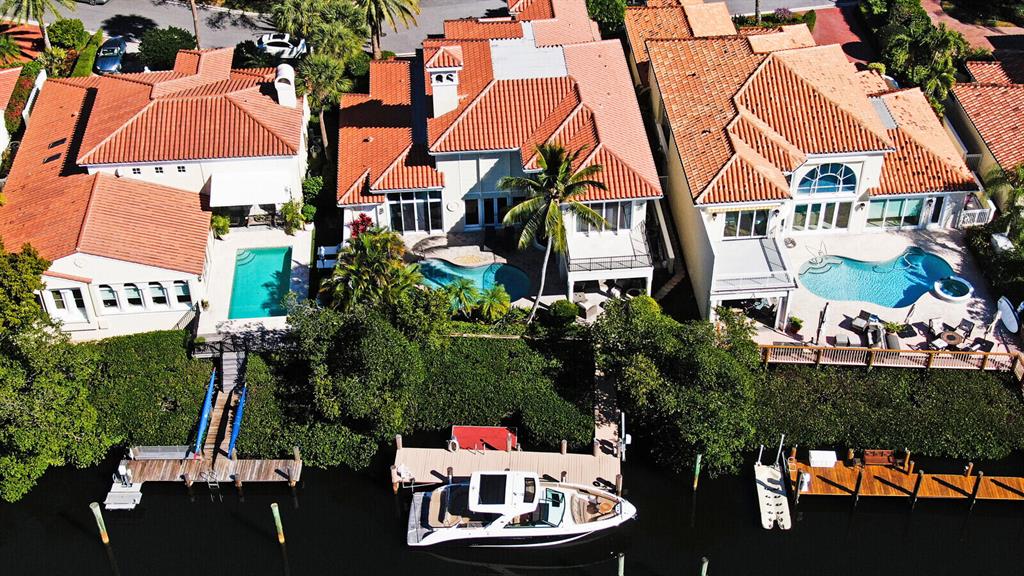 BARROW ISLAND AT JONATHAN - Residential