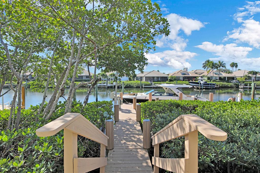 BARROW ISLAND AT JONATHAN - Residential