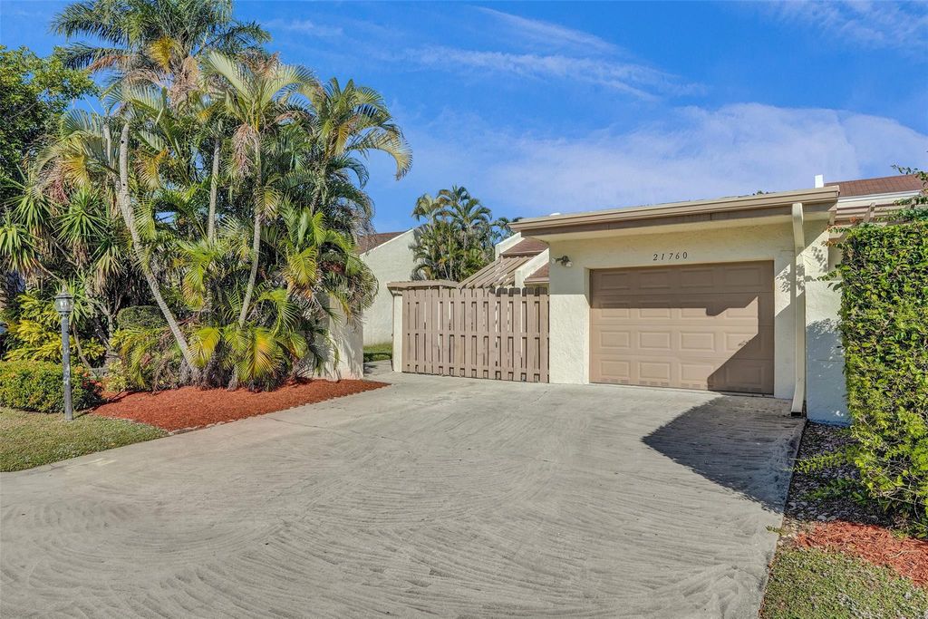 Photo of 21760 Contado Road, Boca Raton, FL 33433 (MLS # F10474819)