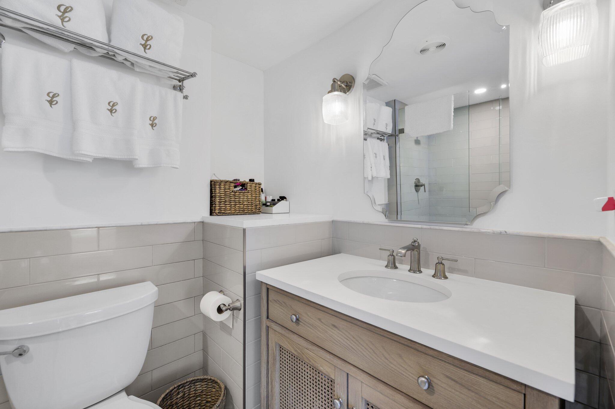 AMBASSADORS V NORTH CONDO - Residential