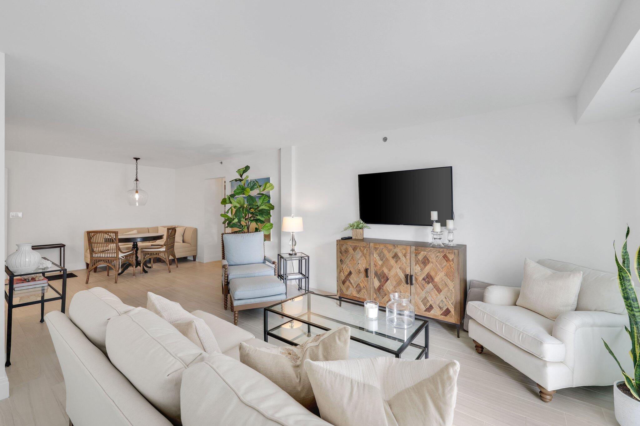 AMBASSADORS V NORTH CONDO - Residential