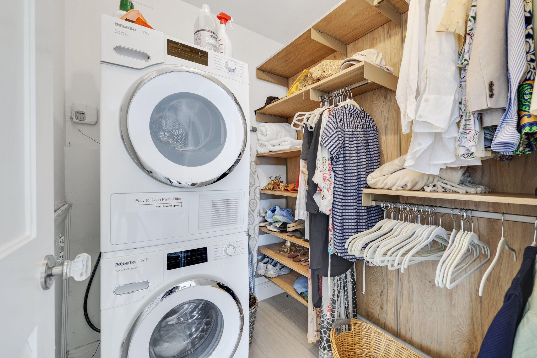 AMBASSADORS V NORTH CONDO - Residential